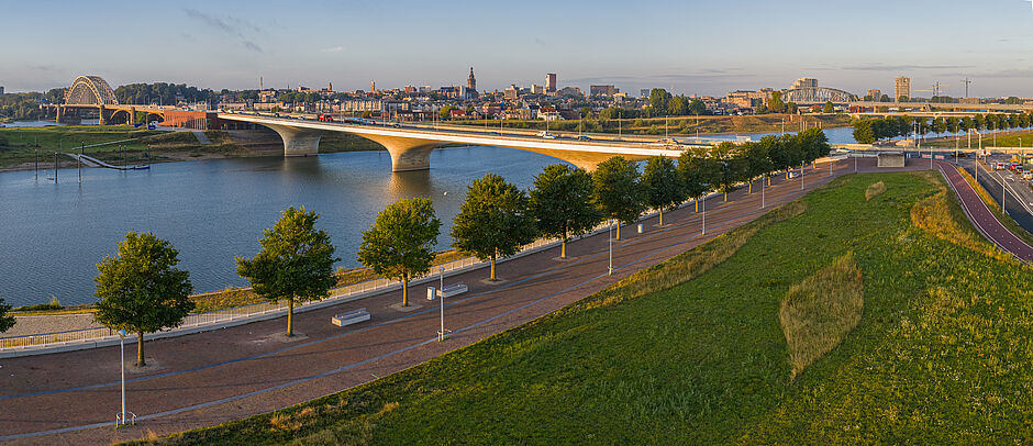 Stelt-Zuid met uitzicht over het water